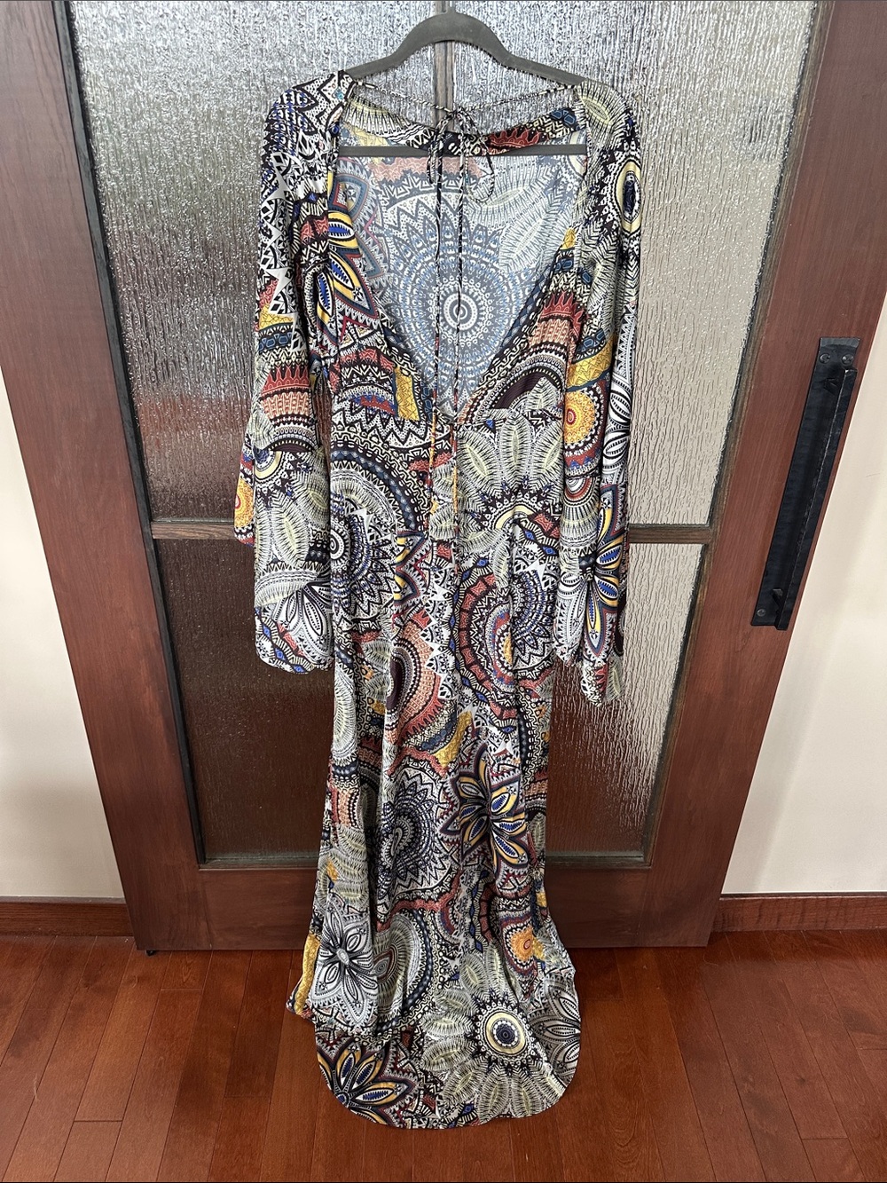 Alexis Sorano Dress Bohemian Paisley Print Maxi Dress in Multicolor size Medium. - Picture 13 of 16